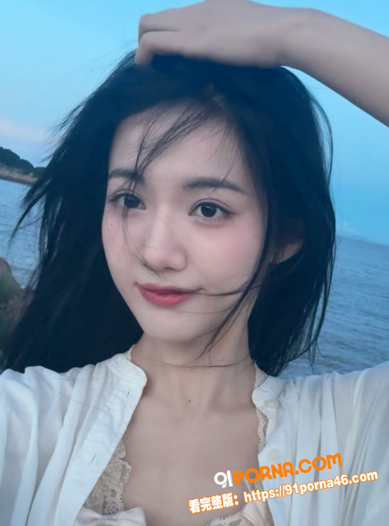 高颜值反差母狗 小馨 金...（2）